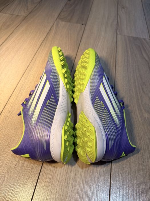 Ghete fotbal Adidas F50