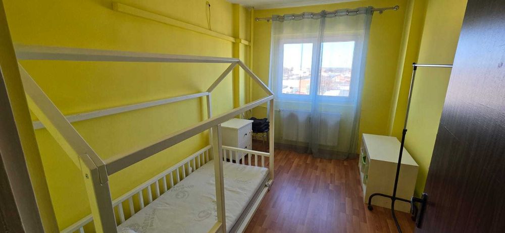 Apartament 3 camere 1 Decembrie, Titan