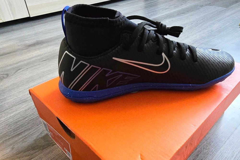 Нови Nike Superfly 9 Club TF Junior