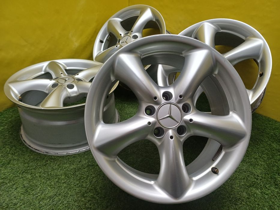 Диски R17 5x112 разноширокие на Mercedes и другие.