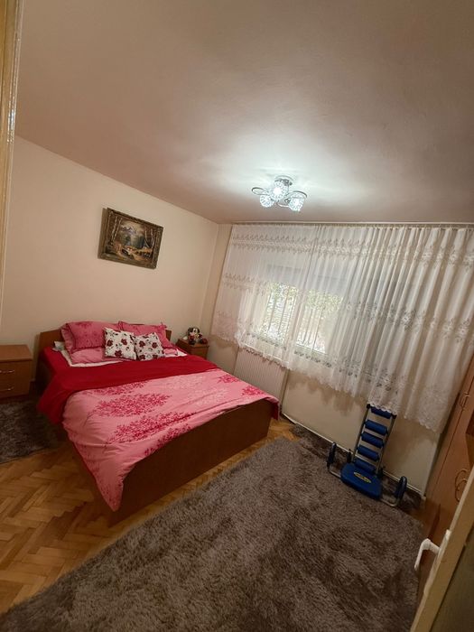 Vand Apartament 3 camere M16