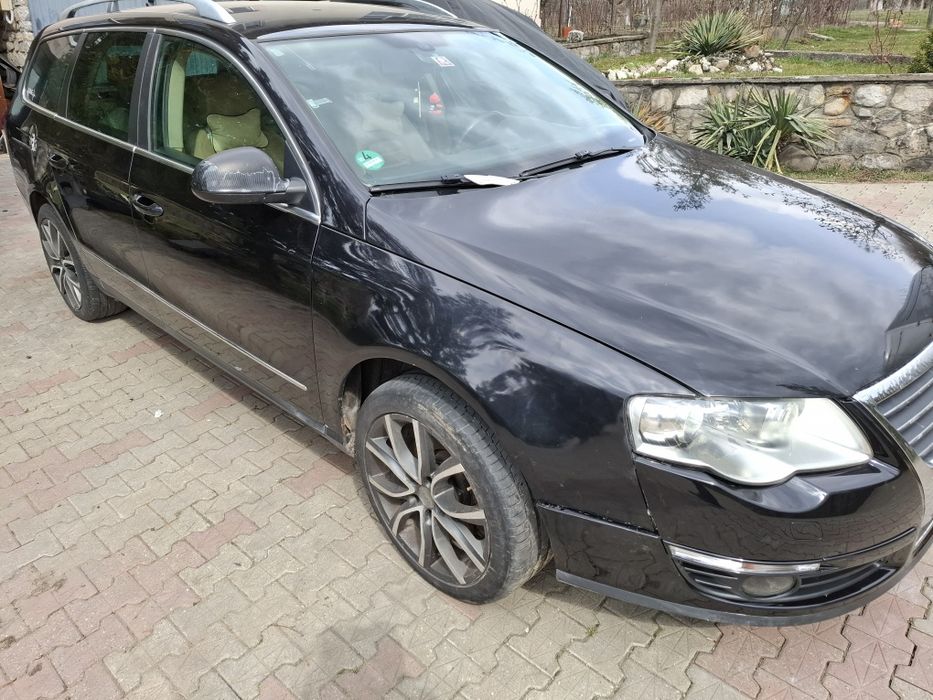 Vând bara fata  VW PASSAT B6 NEGRU LC9X cu senzori și spalatoare
