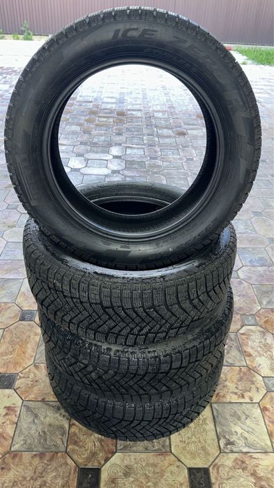 Pirelli ice zero FR