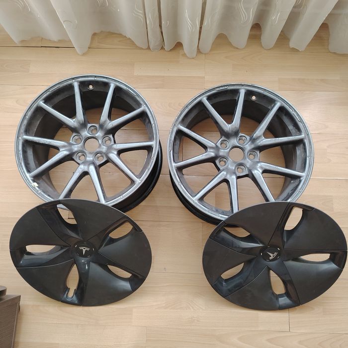 Jante Tesla model 3.  235R18