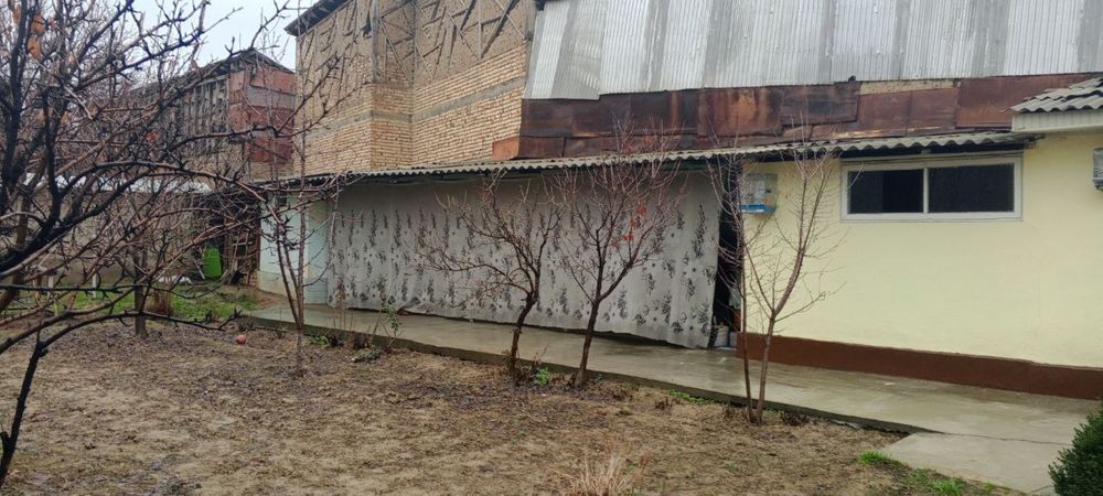 Ховли сотилади 6,8 сотих  Олмазор тумани охакчи махаласида