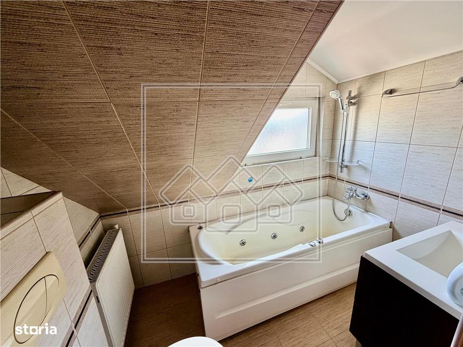 Apartament 3 camere de vanzare in Sibiu - 80 mp, la cheie