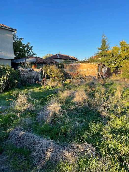 Продавам къща в Брезово