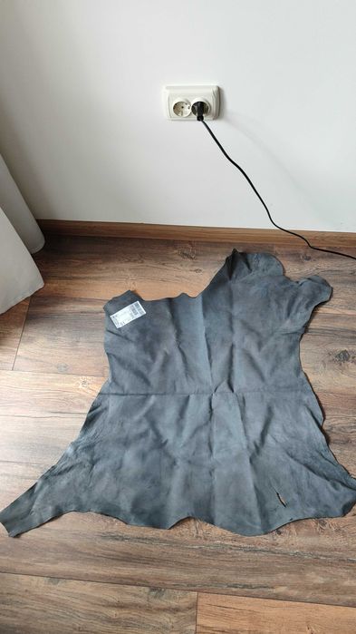 Агнешки кожи и велур