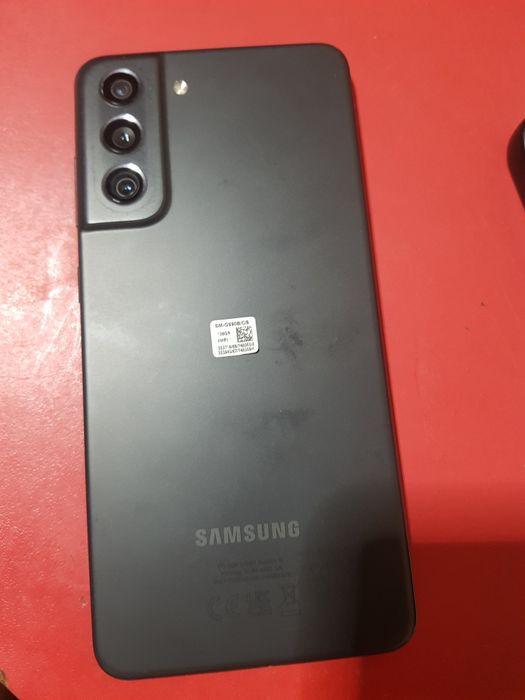 Samsung  galaxy s21 fe  pentru piese