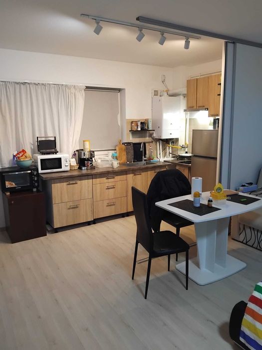 Închiriez garsonieră duplex