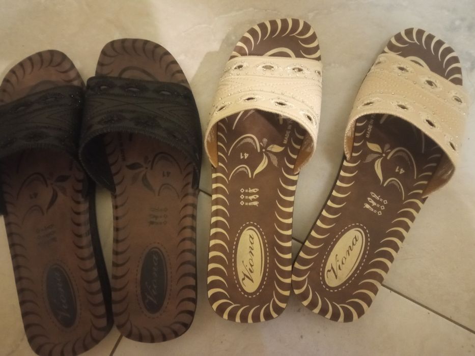 Два броя чехли Нови 41