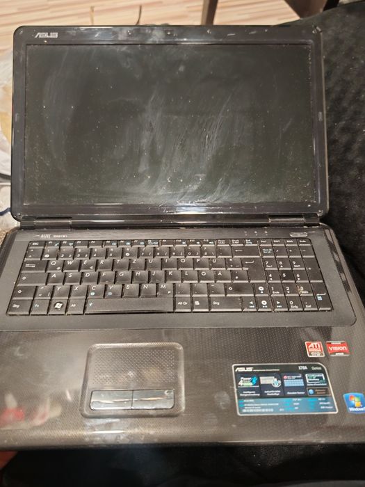 Лаптопи за части