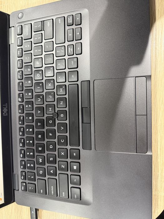 Laptop Dell Latitude 5400