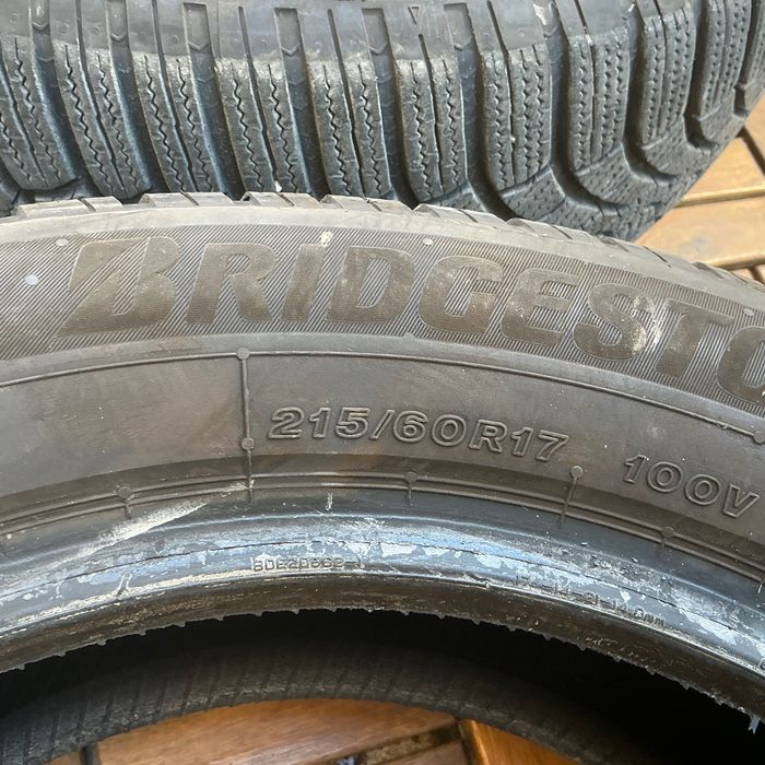 BRIDGESTONE Blizzak LM-005 215/60 R17 100V - 2 броя ДОТ 2624