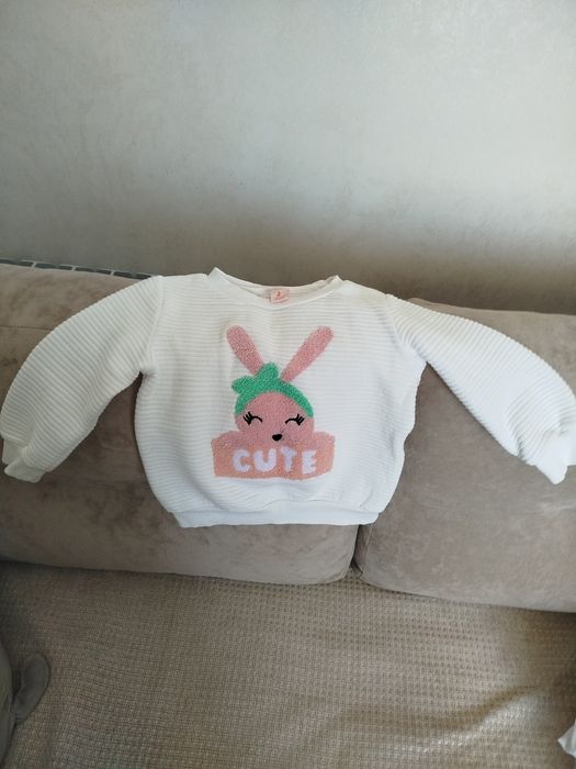 Детские,кофточки для девочки.