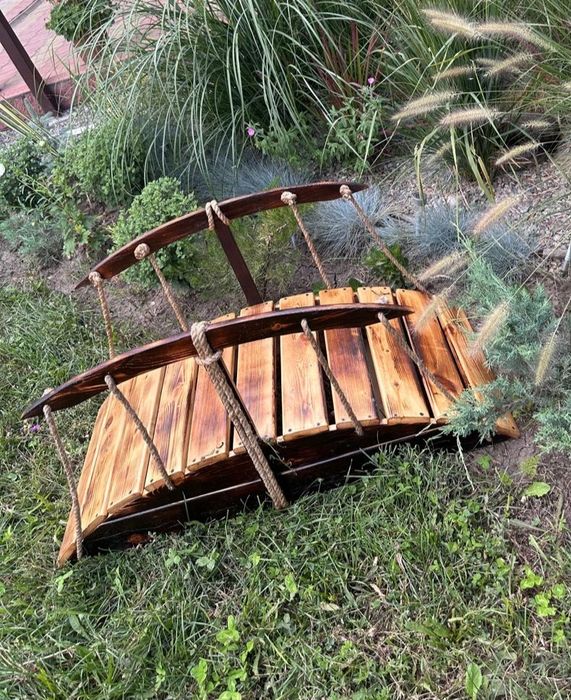 Мостик садовый декоративный