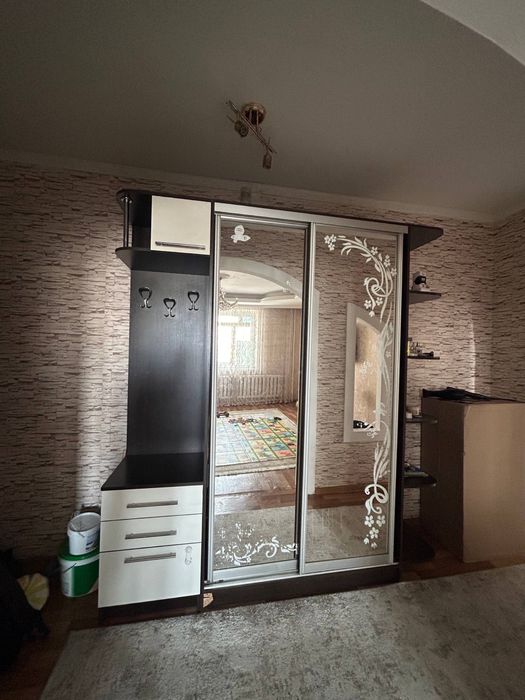 Продам прихожую