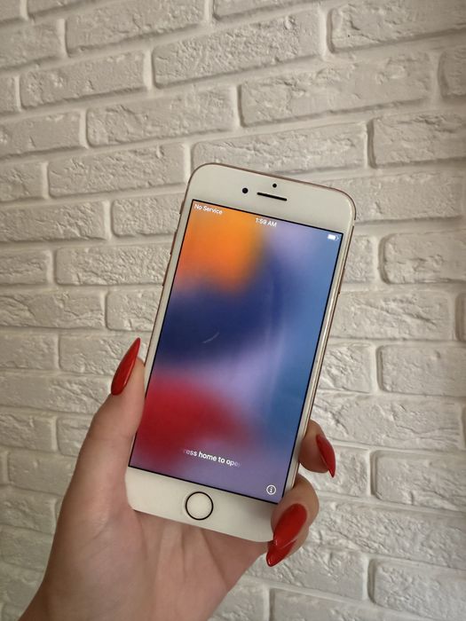 Продаю Iphone 7