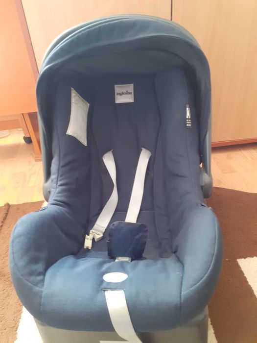 Căruț landou și scoică