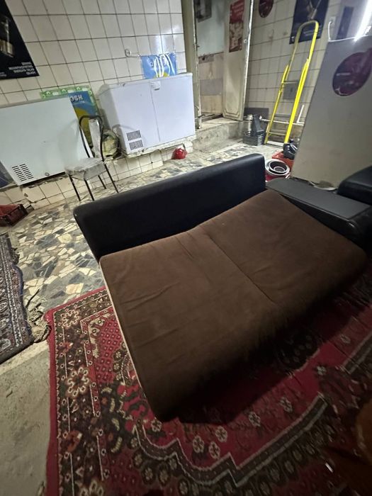 Диван двухспалный