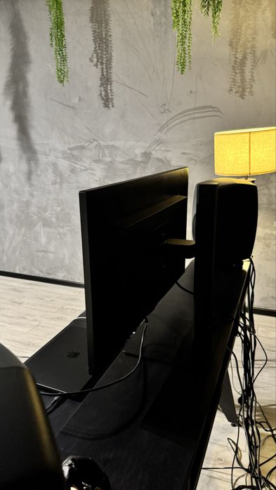 Монитор Samsung S8 60герц