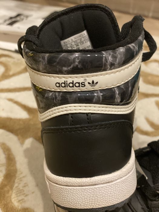 Маратонки боти Adidas