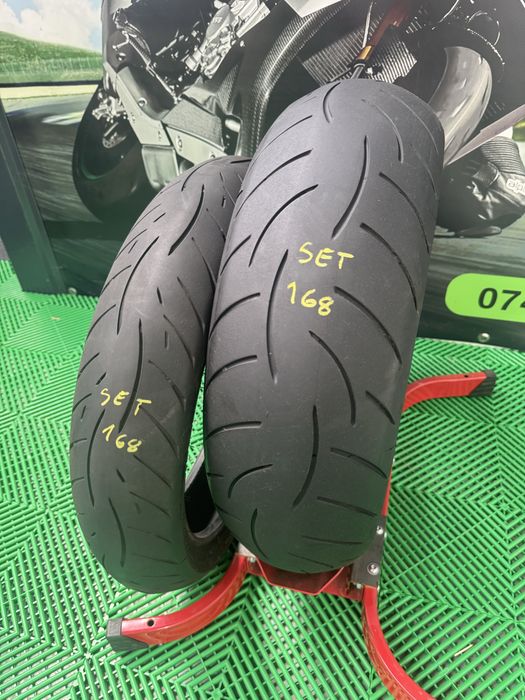 Set Anvelope Moto 120 70 17 si 180 55 17 Metzeler Roadtec Z8 2023 Cauciuc Fata spate Set168