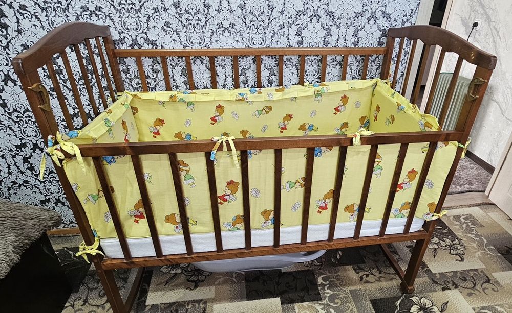 Продам детскую  кроватку