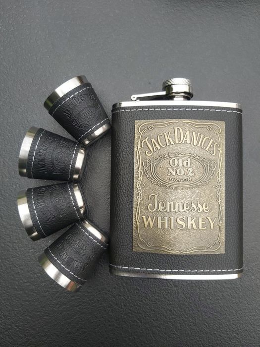 Стилен подаръчен комплект ШАХ Jack Daniel's 2 модела