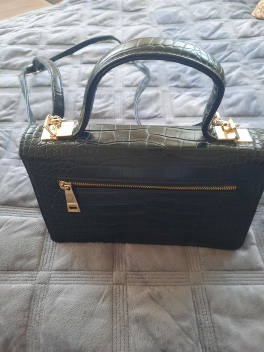 Продам сумочку Max Mara.