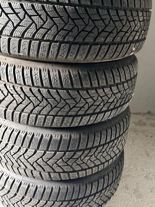 Jante tablă Passat B8 cu anvelope215/60/16 Dunlop ca noi