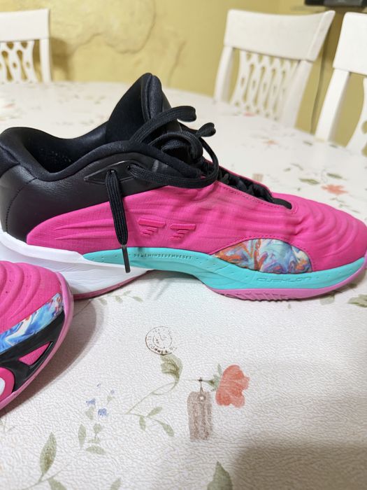 Баскетбольная обувь Luka 3 .