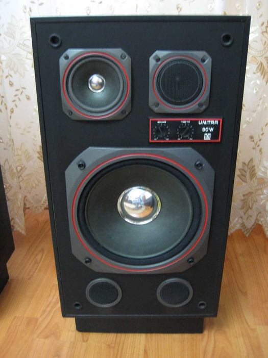 Boxe UNITRA 90W in stare foarte buna.
