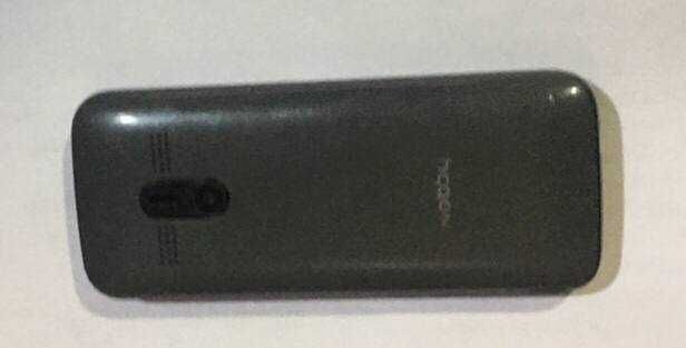 3 ta telefon. Nobby 230, Nokia 2720, Novey 105C