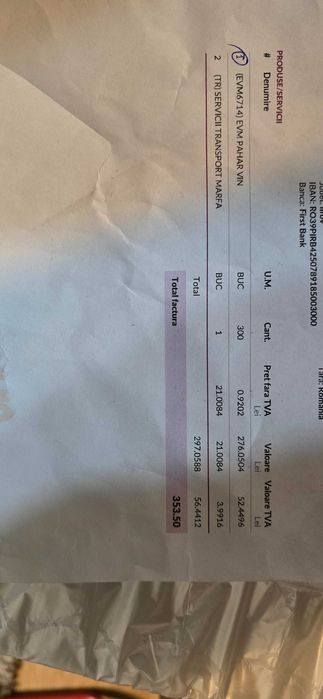 Vand 200 de pahare din plastic