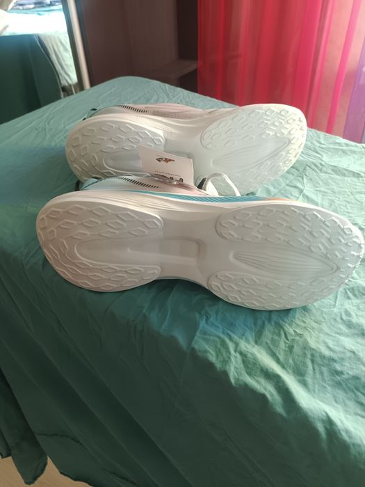 Продам красовки мужские