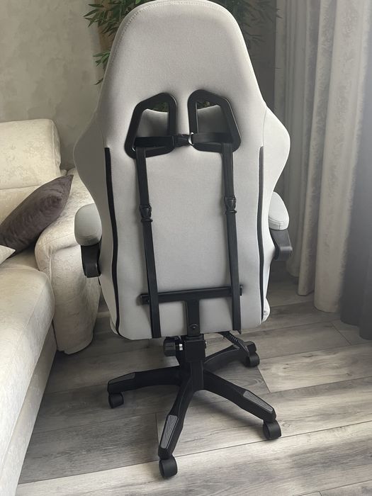 Продам игровое кресло