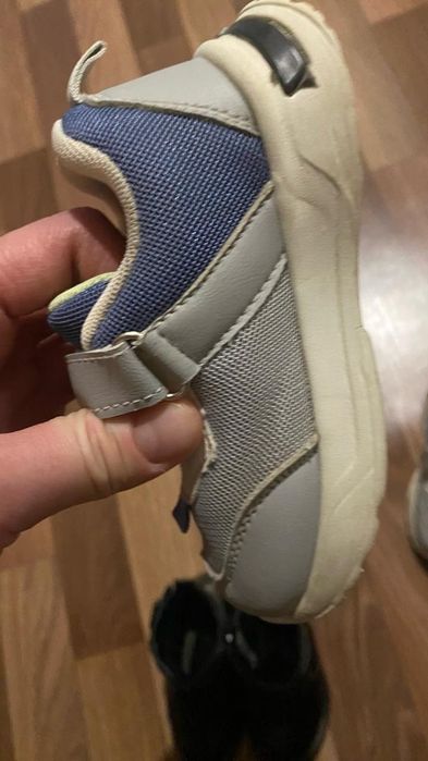 Обувь на мальчика в хорошем состояние