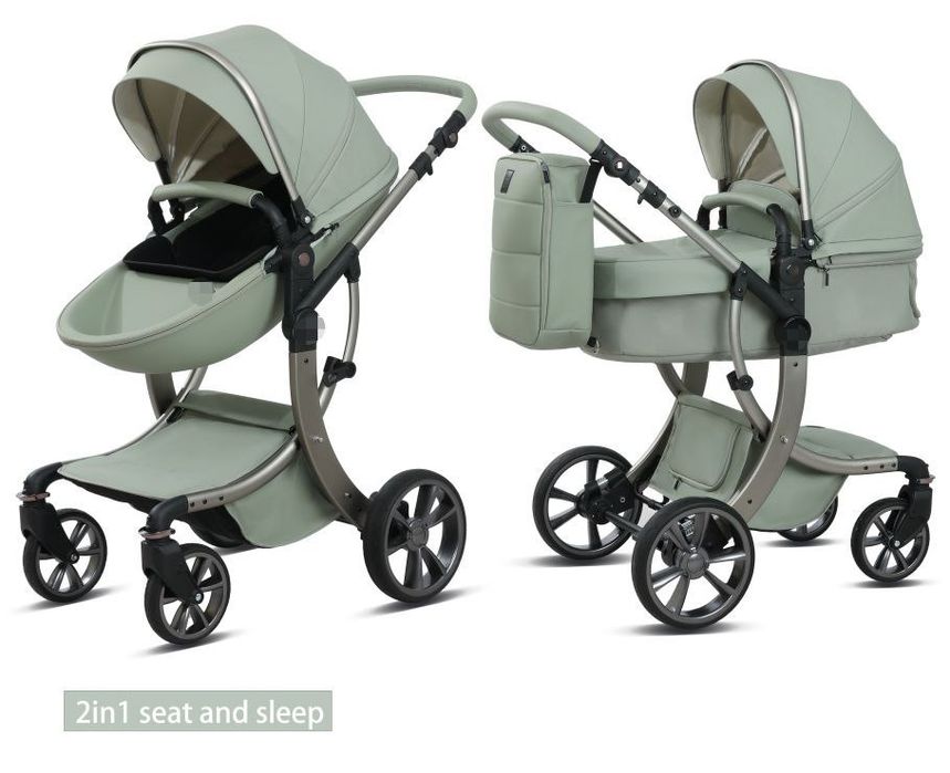 Современная детская коляска