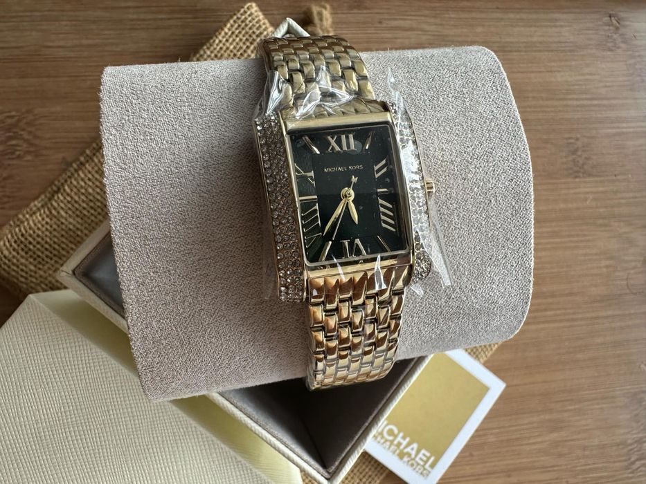 Ceas Michael Kors Emery Three Hand Gold absolut nou exceptional