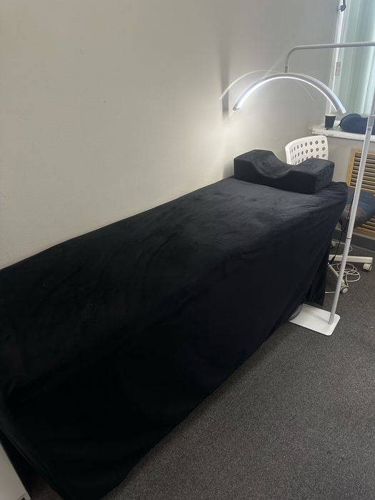 Продам кушетку в комплекте