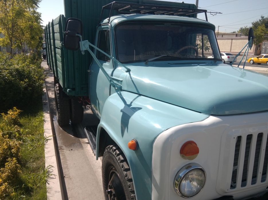 Gaz 53  bortovoy