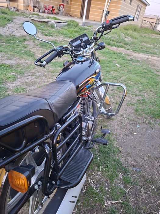 125куб мотоцикл .