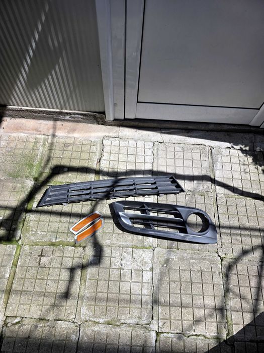 Части за бмв ф10 bmw f10 стопове, дръжки, машинки за прозорци, прозорци, водачи за прозорци и стъкла всичко отдясно цени по договаряне