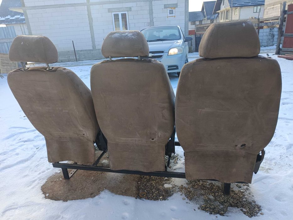 Vând bancheta   sprinter   în stare perfectă! De funcționare