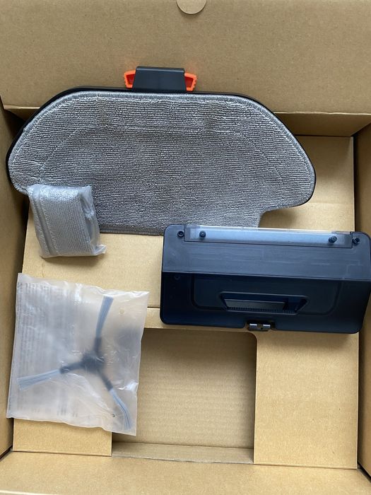 Робот-пылесос Xiaomi Mi Robot Vacuum-Mop