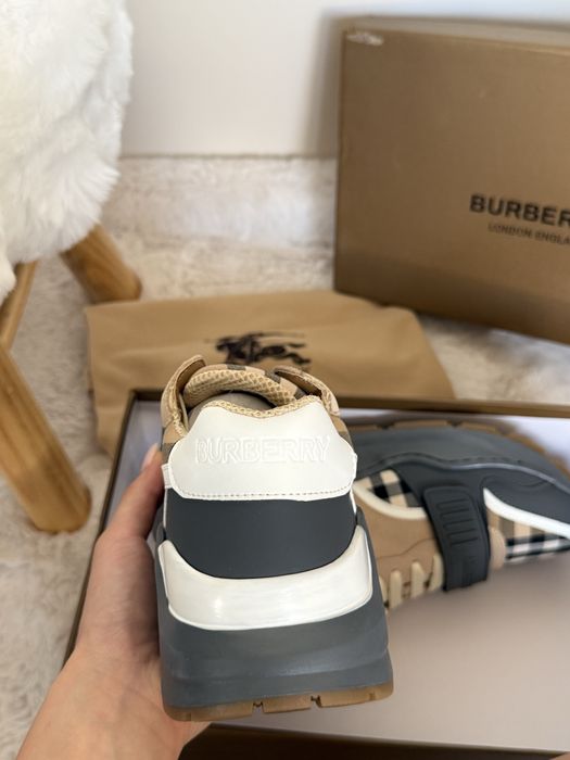 Дамски обувки Burberry