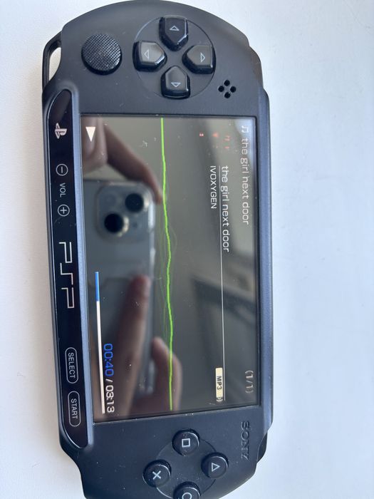 PlayStation Portable (PSP-street) E-1008 Прошитая