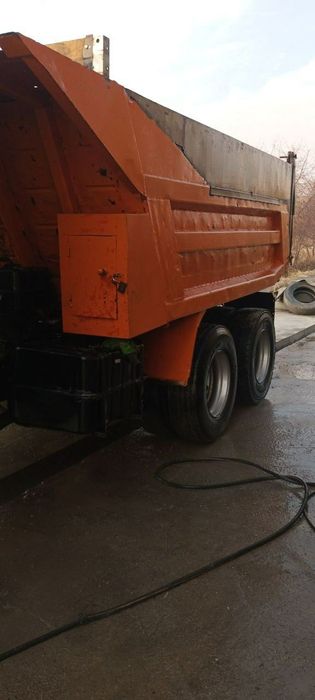 Kuzov sotiladi komplekti