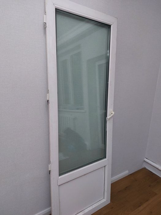 Продаются пластиковые двери